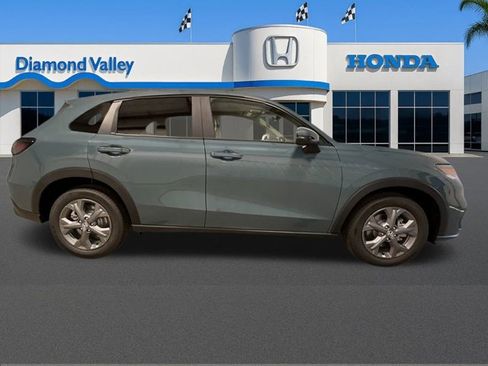 New 2026 Honda HR-V LX image 2