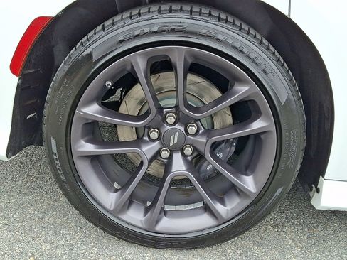 Used 2022 Dodge Charger Scat Pack w/ Driver Convenience Group RWD image 8