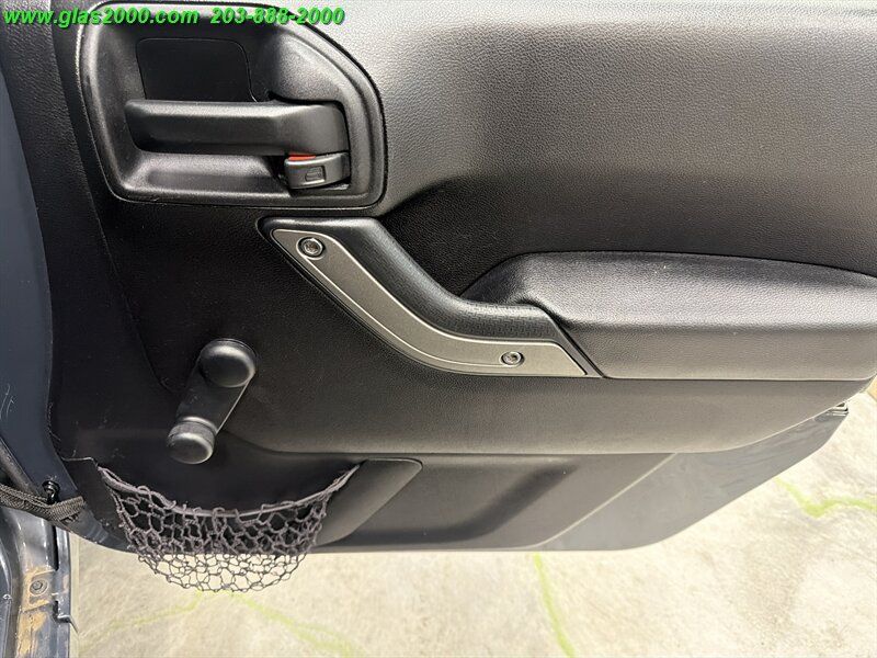Used 2016 Jeep Wrangler Sport AWD/4WD image 22
