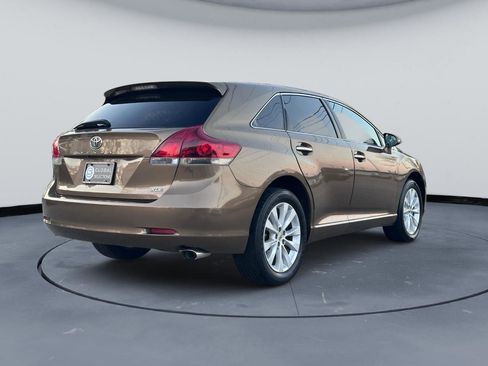 Used 2013 Toyota Venza XLE FWD image 7