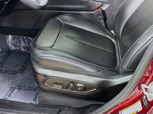 Used 2024 Jeep Grand Cherokee L Limited w/ Black Appearance Package image 19