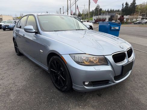 Used 2011 BMW 328i xDrive Sedan AWD/4WD image 10