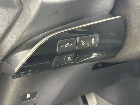 Certified 2022 Toyota Prius image 14