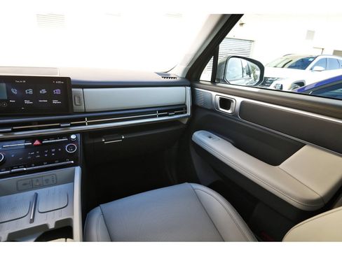 Certified 2026 Hyundai Santa Fe SEL FWD image 12