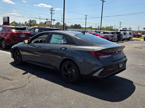 New 2026 Hyundai Elantra Sport FWD image 9