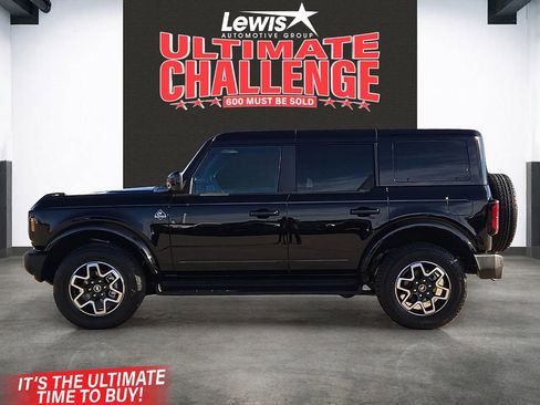 Used 2025 Ford Bronco Outer Banks image 2