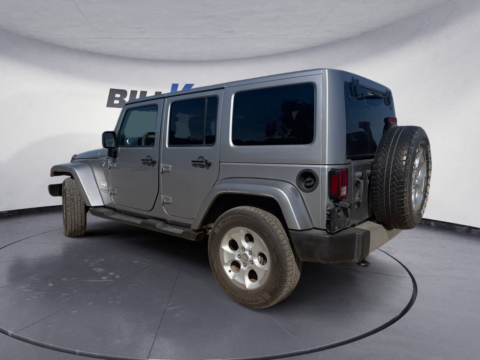 Used 2015 Jeep Wrangler Unlimited Sahara AWD/4WD image 3