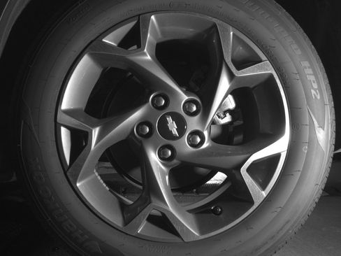 Used 2025 Chevrolet Trax LT FWD image 14
