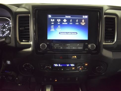 Used 2022 Nissan Frontier SV AWD/4WD image 19