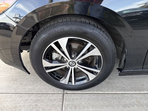 Used 2023 Nissan Sentra SV image 8