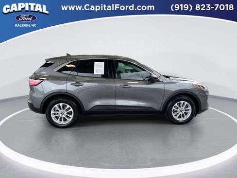 Certified 2022 Ford Escape SE w/ Convenience Package FWD image 9