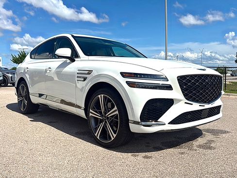 Used 2026 Genesis GV80 3.5T e-SC AWD/4WD image 3
