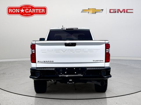 Used 2025 Chevrolet Silverado 2500 Custom w/ Custom Value Package AWD/4WD image 5