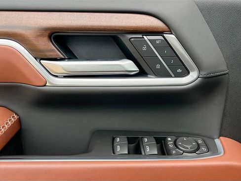 New 2026 GMC Sierra 2500 Denali Ultimate AWD/4WD image 13