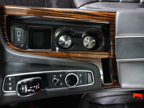 Used 2022 Cadillac Escalade Premium Luxury w/ Touring Package AWD/4WD image 18