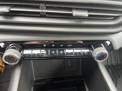 Used 2025 Chevrolet Silverado EV W/T image 28