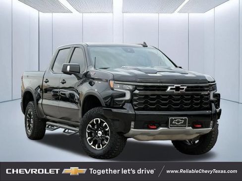 Used 2025 Chevrolet Silverado 1500 ZR2 w/ Technology Package AWD/4WD image 1