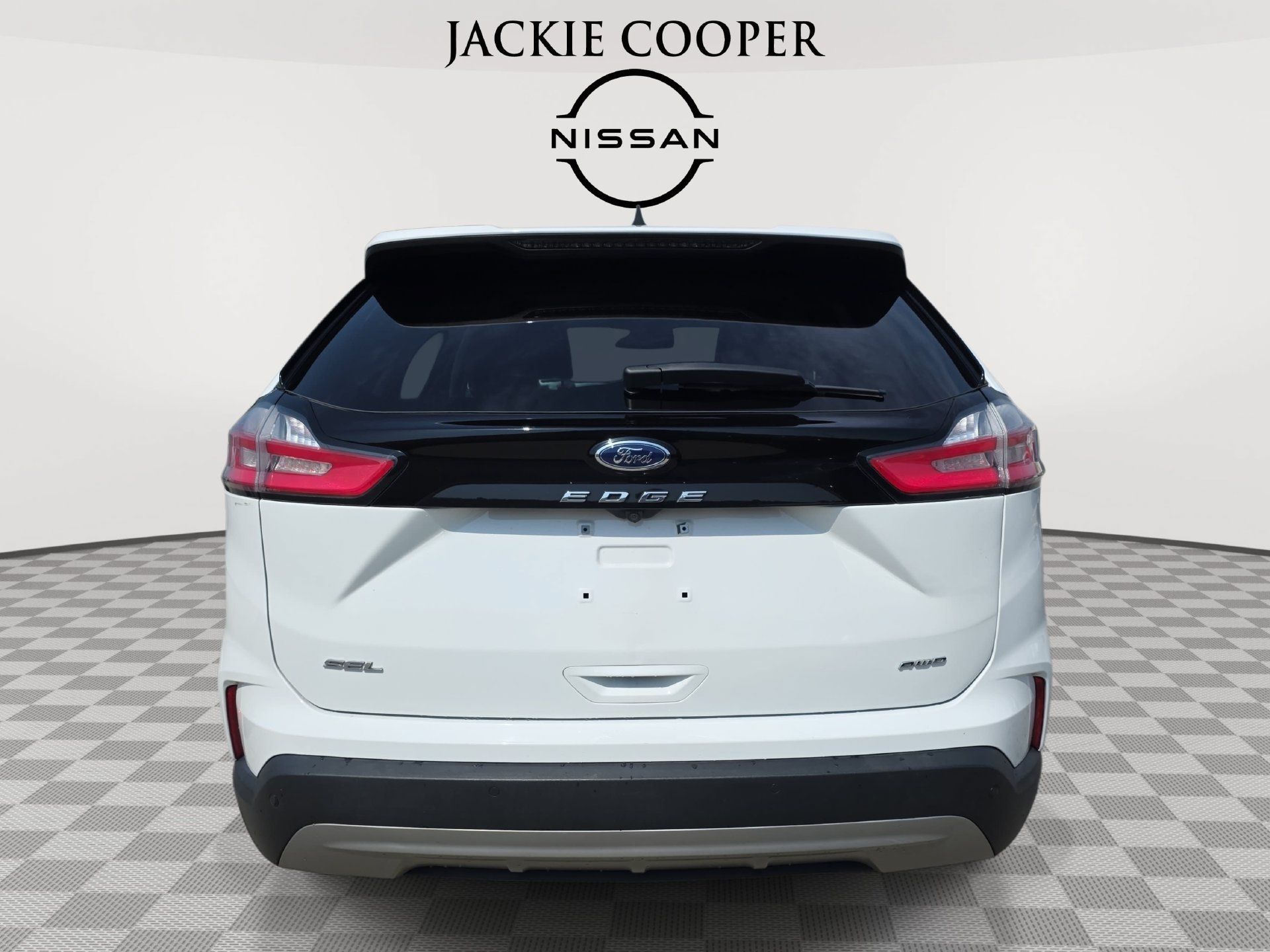 Used 2023 Ford Edge SEL AWD/4WD image 6