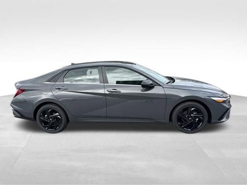 New 2026 Hyundai Elantra SEL Sport Premium FWD image 6