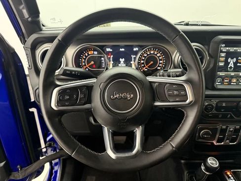 Used 2019 Jeep Wrangler Unlimited Sahara image 13