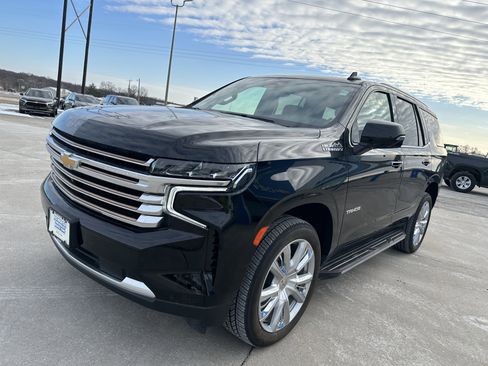 Used 2024 Chevrolet Tahoe High Country image 5