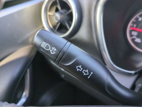 Used 2020 Chevrolet Blazer LT image 26