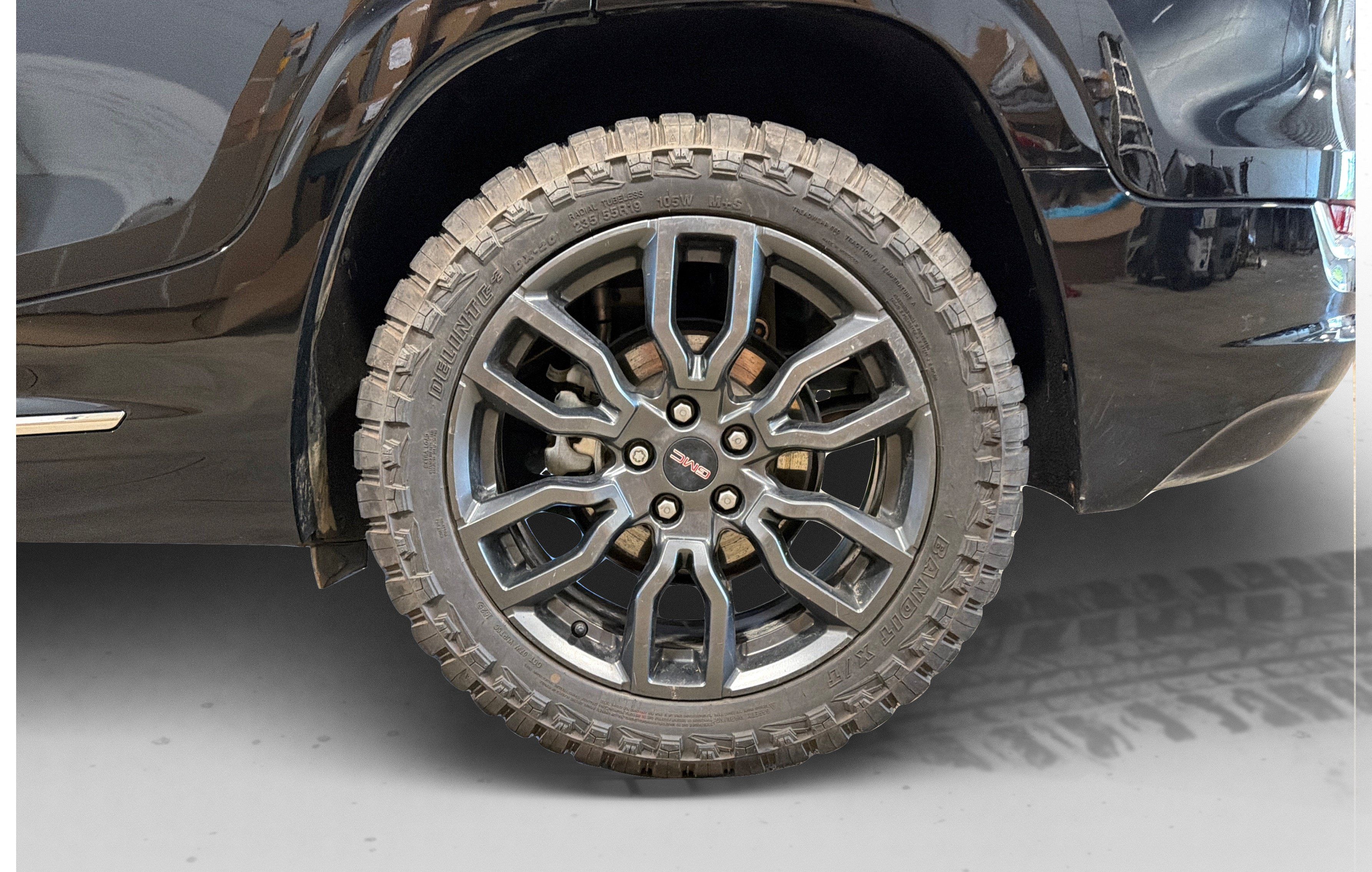 Used 2023 GMC Terrain Denali w/ Black Diamond Edition AWD/4WD image 53