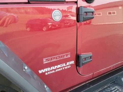 Used 2012 Jeep Wrangler Unlimited Sport image 46