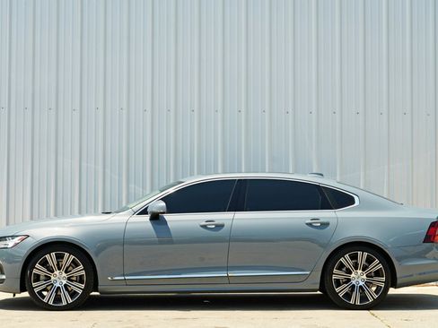 Used 2023 Volvo S90 B6 Plus w/ Protection Package Premier image 7