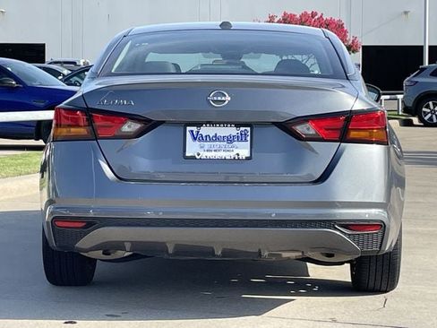 Used 2025 Nissan Altima 2.5 SV FWD image 5