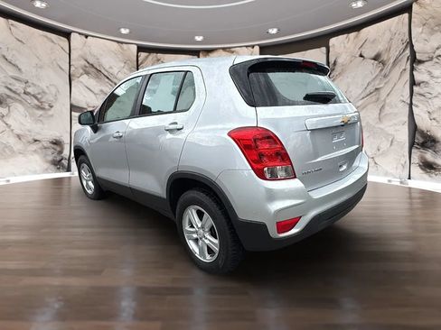 Used 2017 Chevrolet Trax LS AWD/4WD image 21