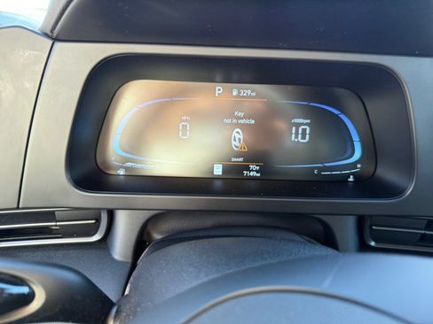 Certified 2025 Hyundai Elantra Sport image 11