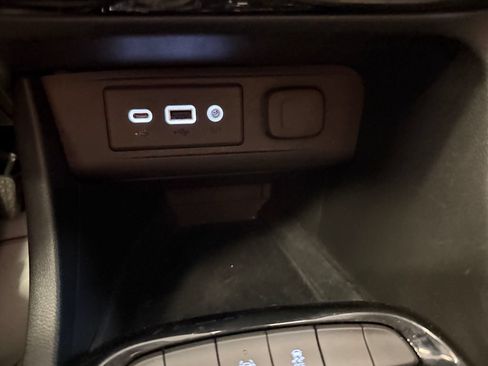 Used 2022 Buick Encore GX Preferred w/ Cold Weather Comfort Package FWD image 15