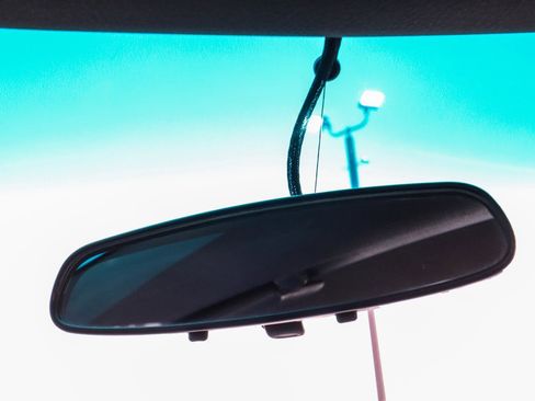 Used 2002 Ford Thunderbird image 29