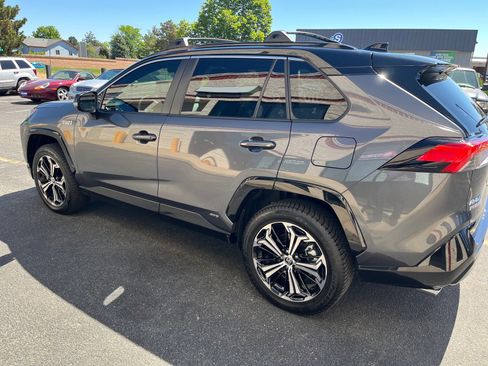 Used 2024 Toyota RAV4 XSE w/ Weather Package AWD/4WD image 7