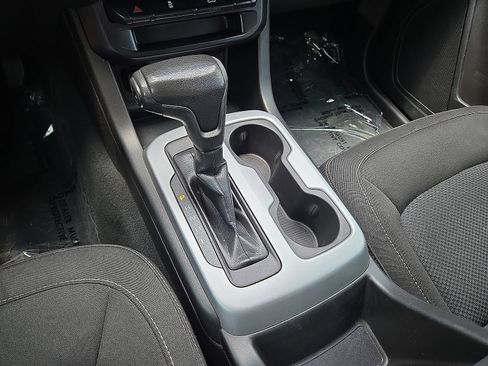 Used 2021 Chevrolet Colorado LT RWD image 30