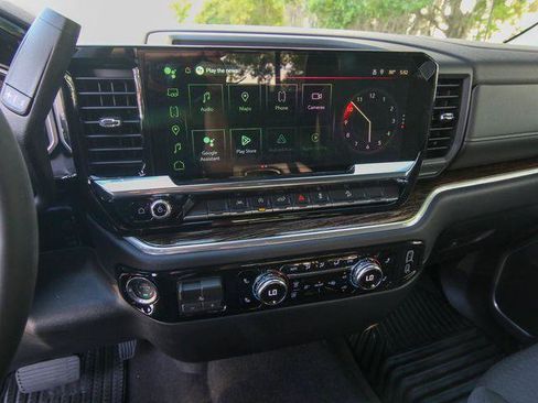 New 2026 GMC Sierra 1500 SLE w/ X31 Off-Road Package AWD/4WD image 19