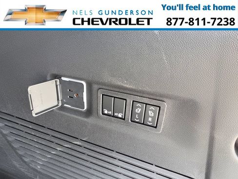 New 2026 Chevrolet Suburban High Country AWD/4WD image 11