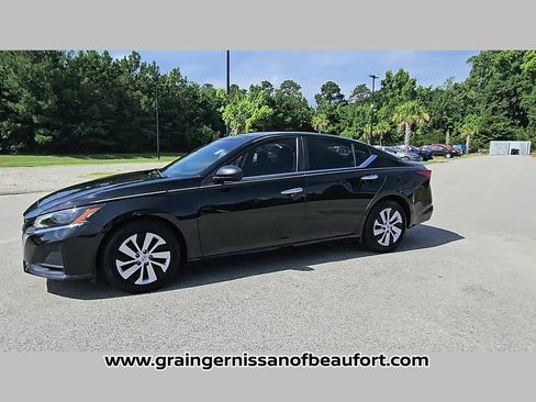 Used 2024 Nissan Altima 2.5 S FWD image 21