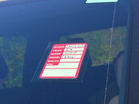 Used 2024 Chevrolet Silverado 2500 LT image 35