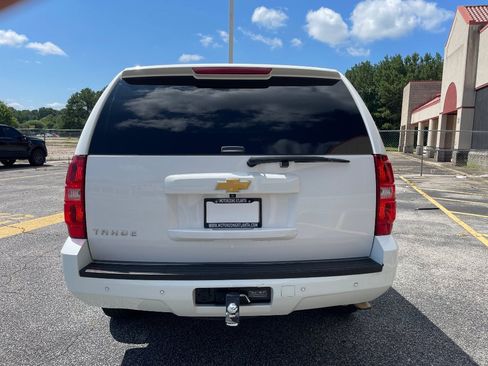 Used 2014 Chevrolet Tahoe LT w/ Luxury Package RWD image 7