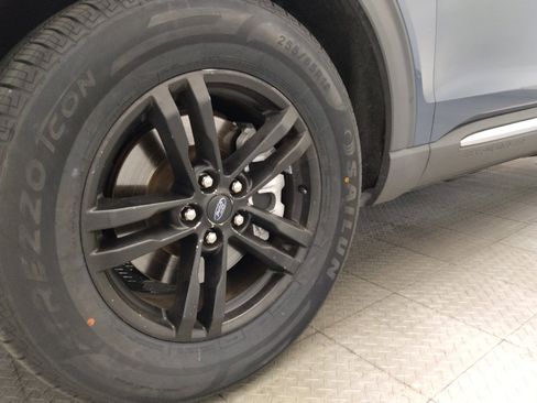 Used 2020 Ford Explorer XLT RWD image 31