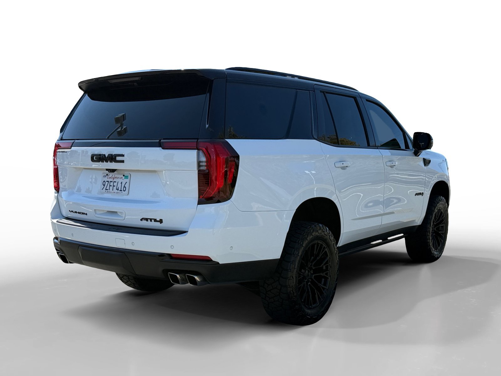 Used 2025 GMC Yukon AT4 AWD/4WD image 5