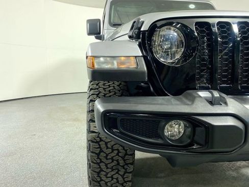 Used 2021 Jeep Gladiator Willys image 29