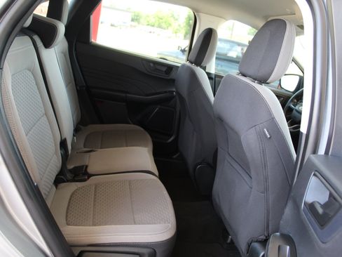 Used 2022 Ford Escape SE AWD/4WD image 19