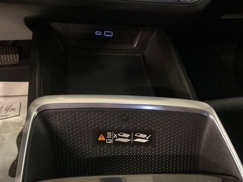 Certified 2025 Chevrolet Equinox LT w/ Convenience Package II image 24