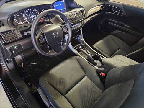 Used 2016 Honda Accord LX image 2