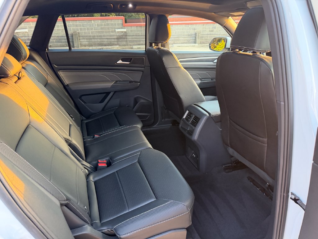 Certified 2023 Volkswagen Atlas Cross Sport SEL AWD/4WD image 27