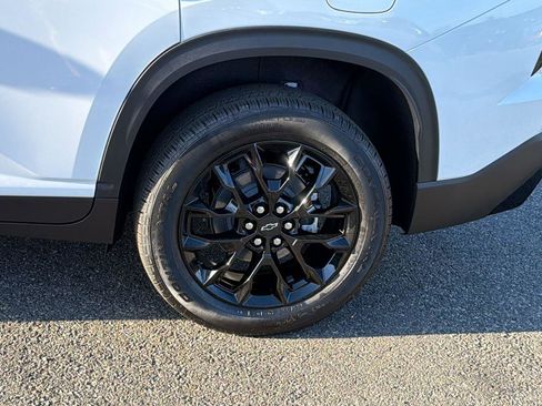 New 2026 Chevrolet Traverse LT image 9