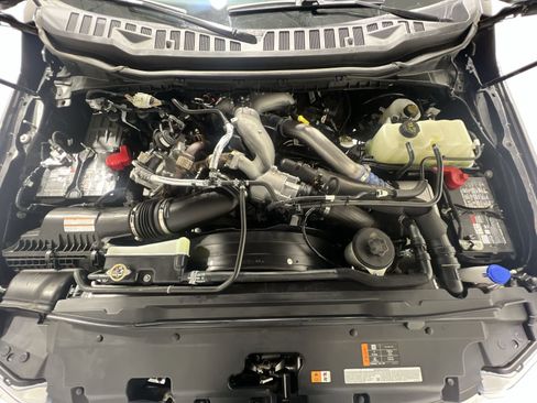 Used 2025 Ford F350 Lariat image 25